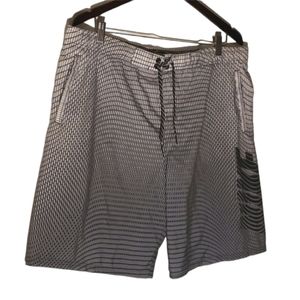 Nike Mens Swim Trunks Large Black White Geometric Grid Mesh Lined‎ Board Shorts